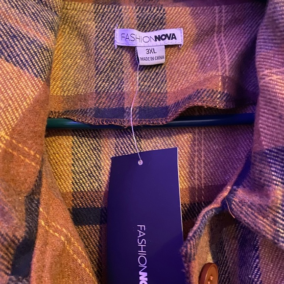 Fashion nova shacket - Picture 3 of 5